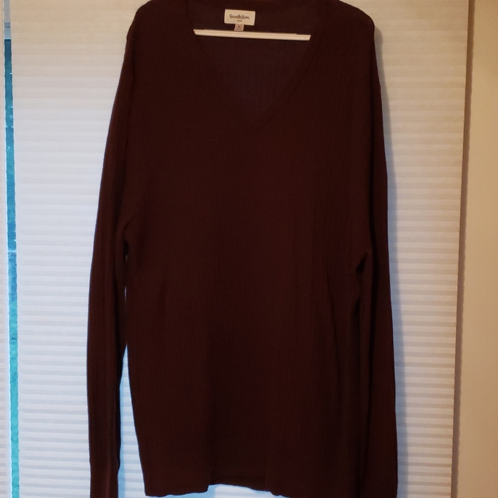 V neck sweater